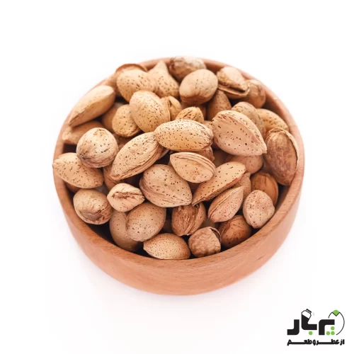 عکس بادام درختی دو پوست